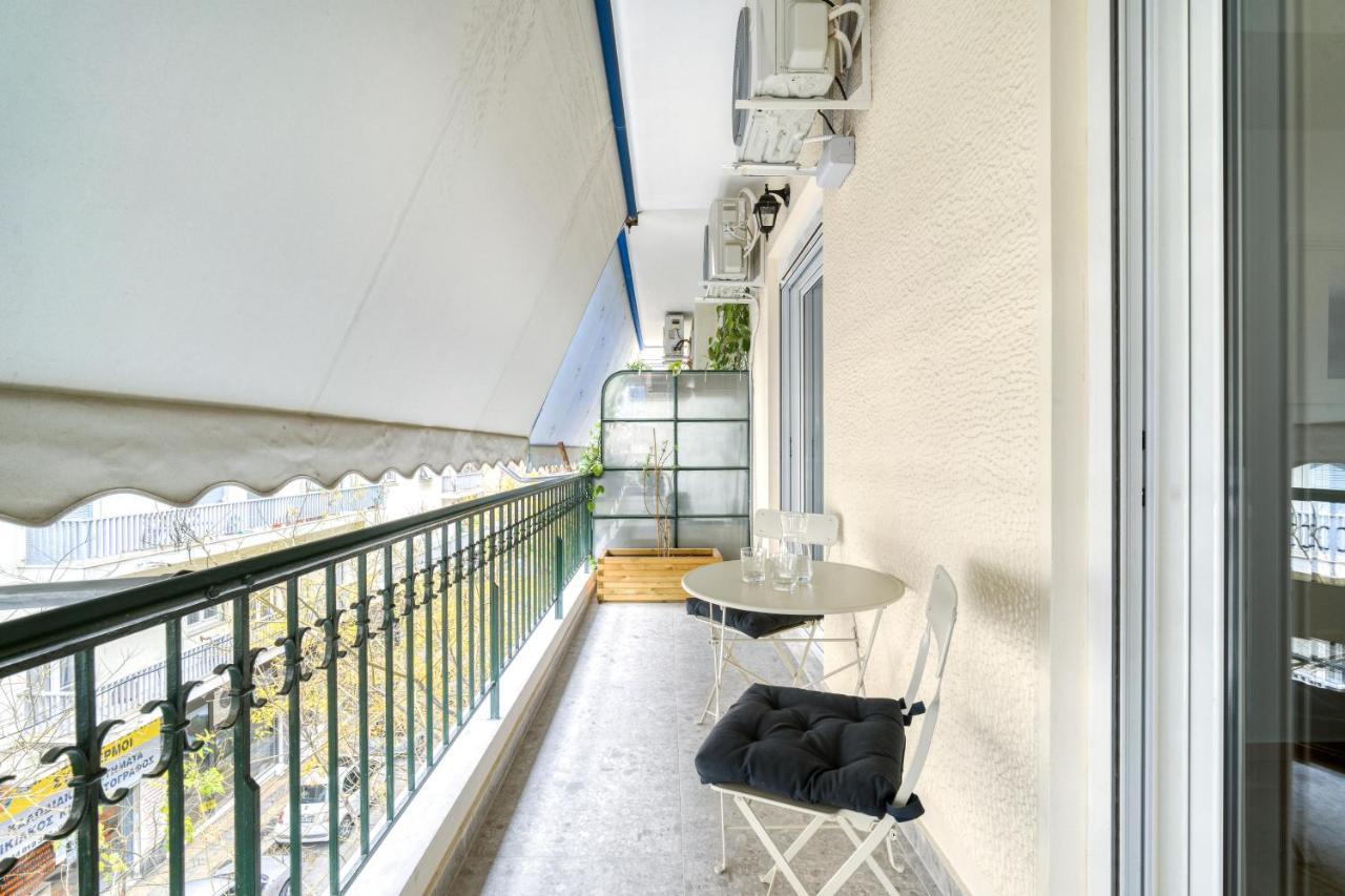 Stylish, Sunny New 2 Bedroom, Prime