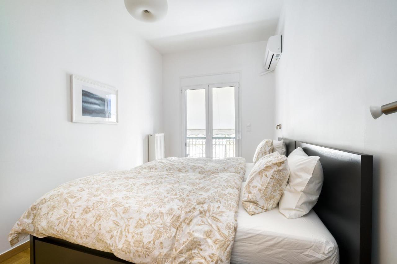 Stylish, Sunny New 2 Bedroom, Prime Apartment