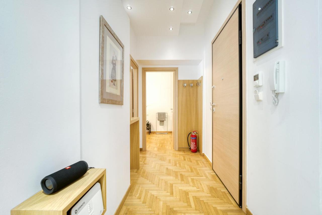 Apartament Stylish, Sunny New 2 Bedroom, Prime *