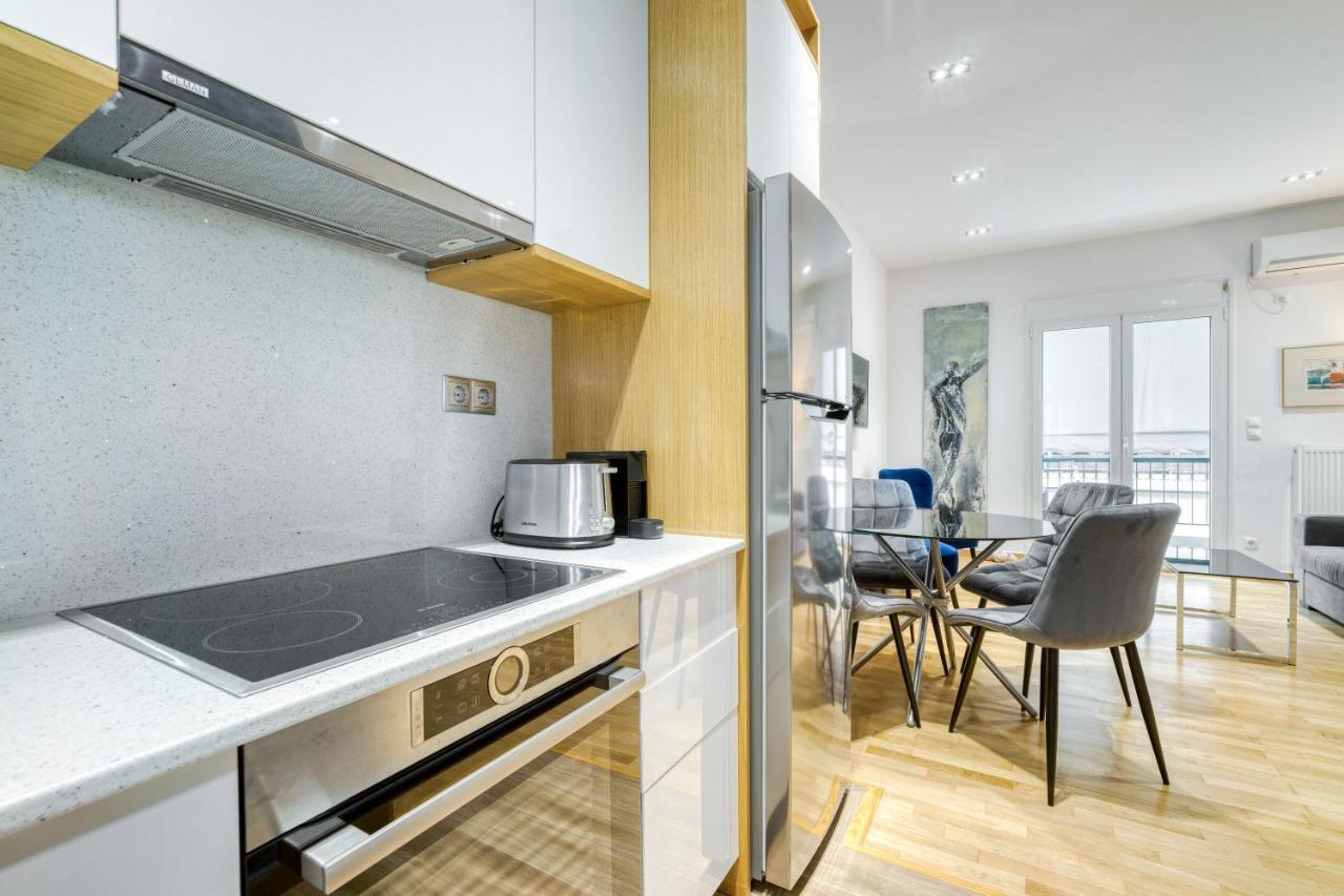 Stylish, Sunny New 2 Bedroom, Prime Apartment *