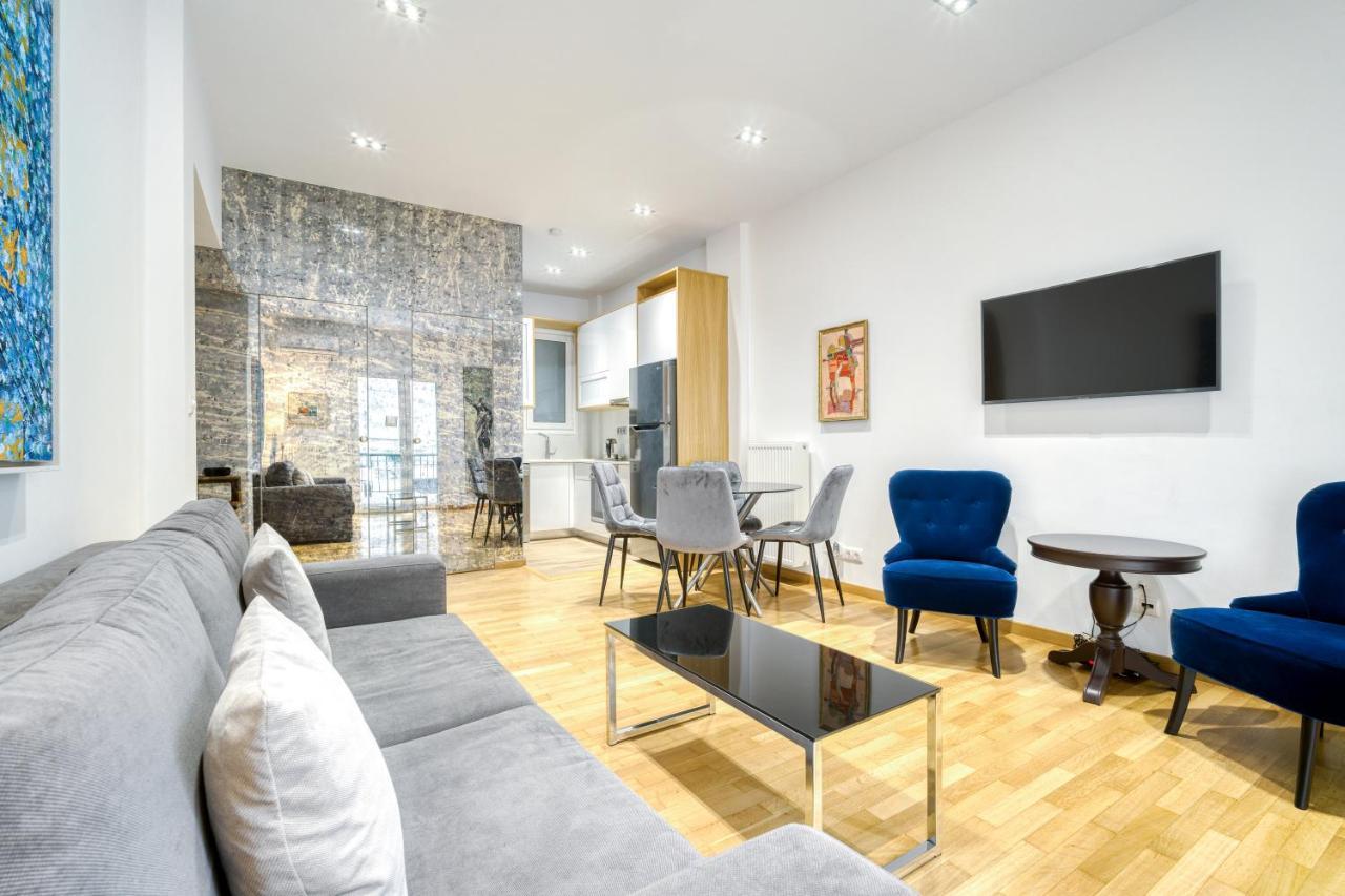 Stylish, Sunny New 2 Bedroom, Prime Apartment Athens