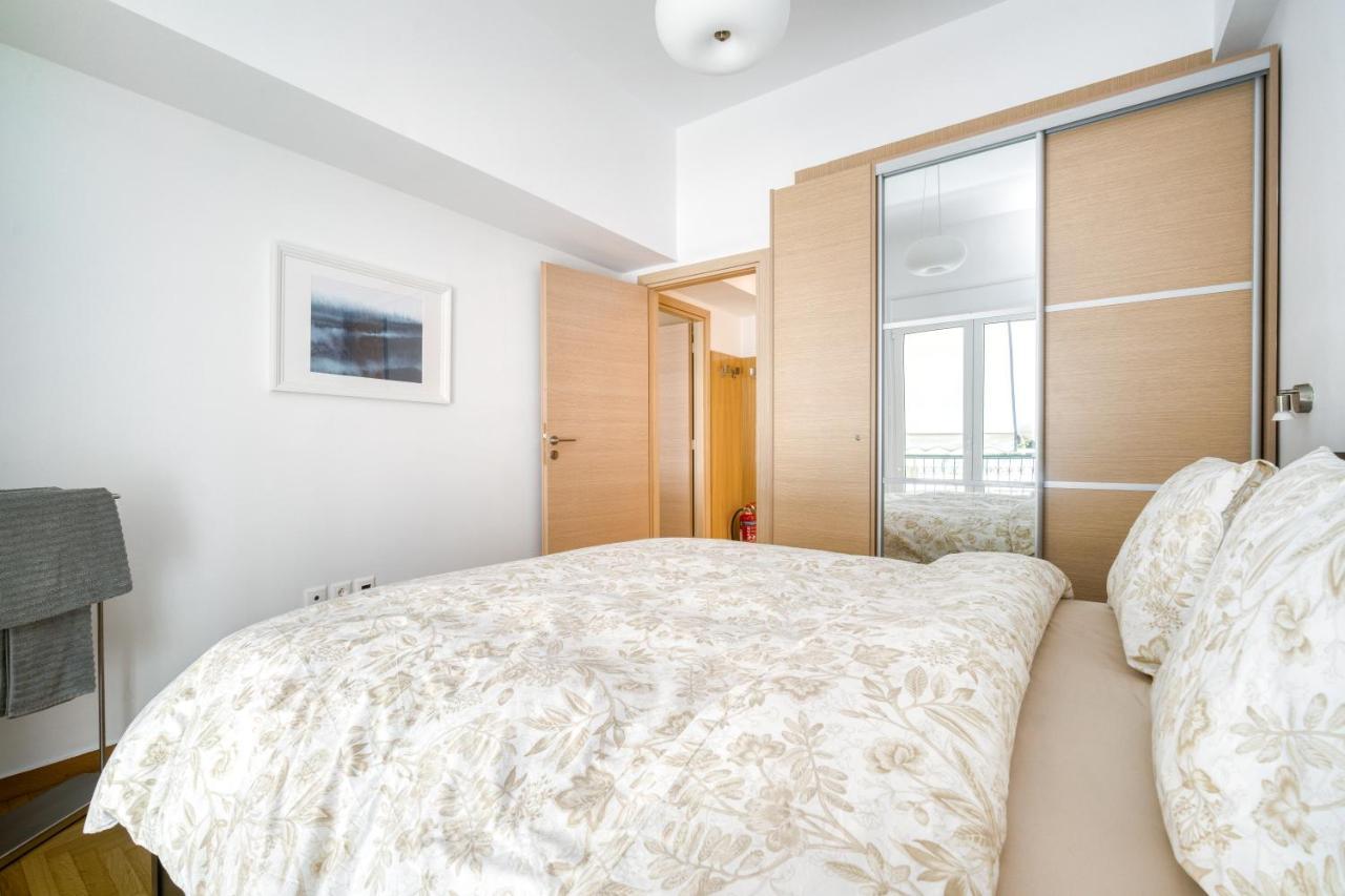 Stylish, Sunny New 2 Bedroom, Prime * Athens