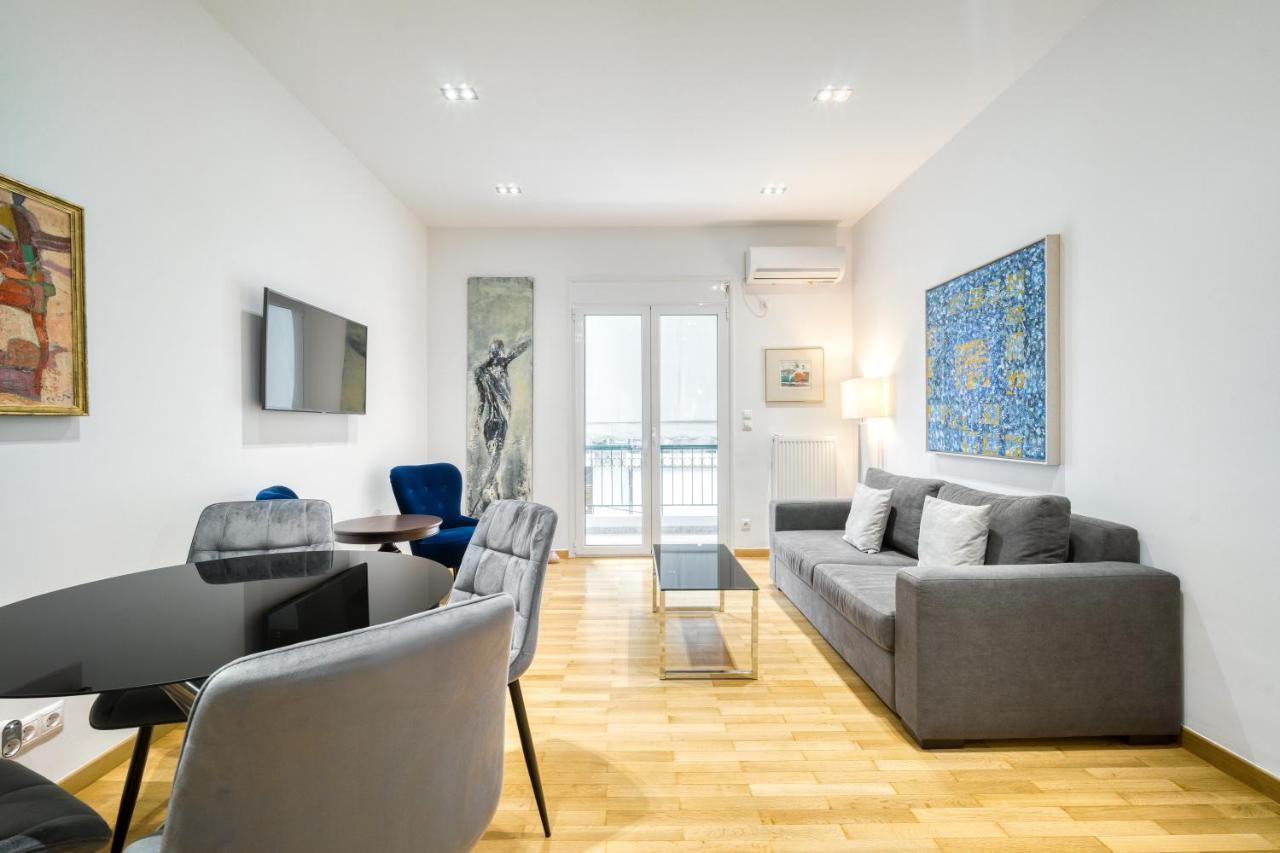 Stylish, Sunny New 2 Bedroom, Prime
